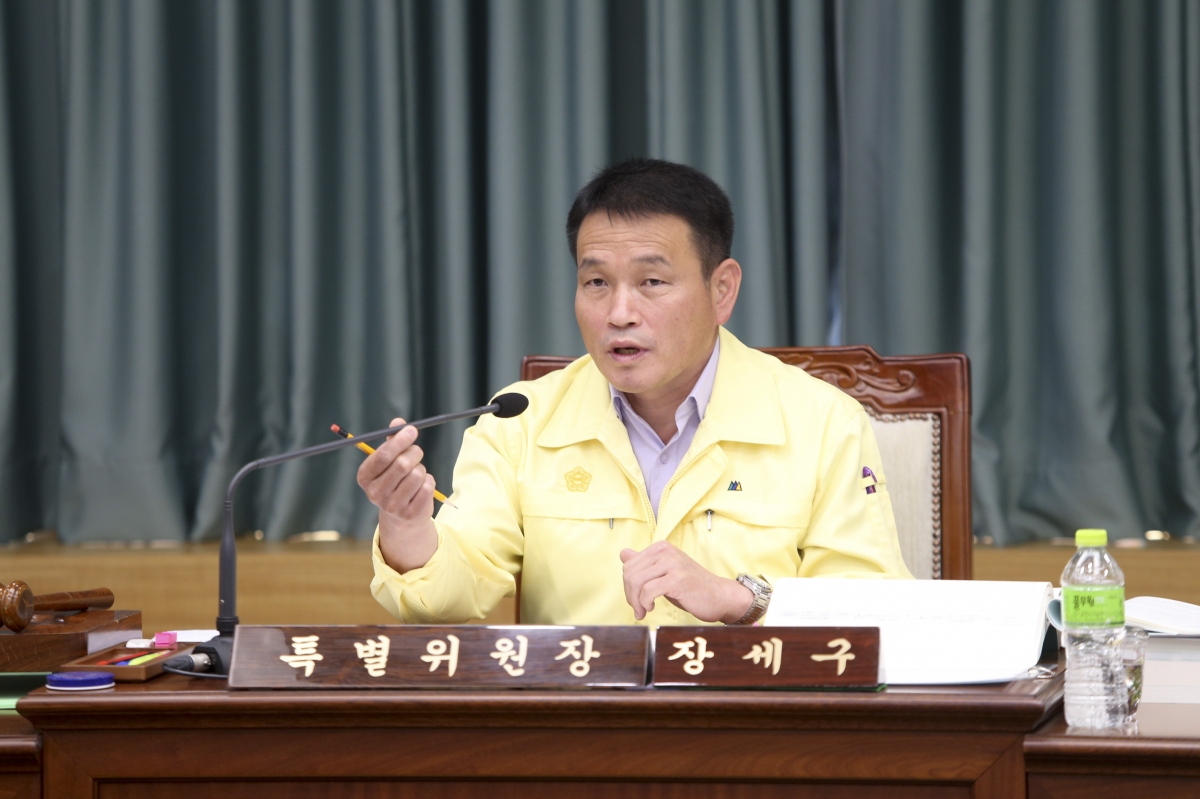 20200622-007[AP7U4811-제240회 제1차 정례회시 예산결산위원회 2019년도 세입세출결산승인안 심사활동.jpg