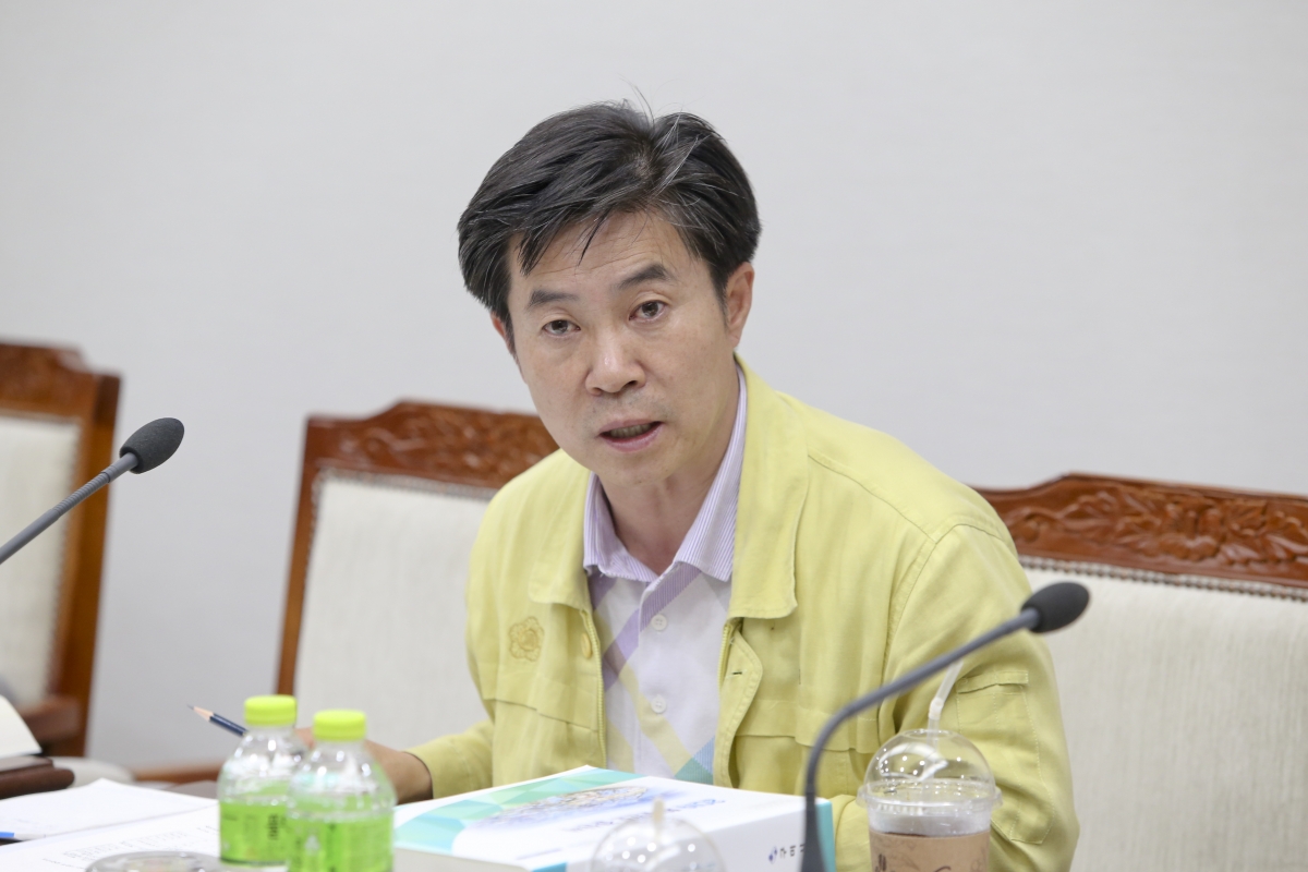 20200619-030[AP7U4718-제240회 제1차 정례회시 예산결산위원회 2019년도 세입세출결산승인안 심사활동.jpg