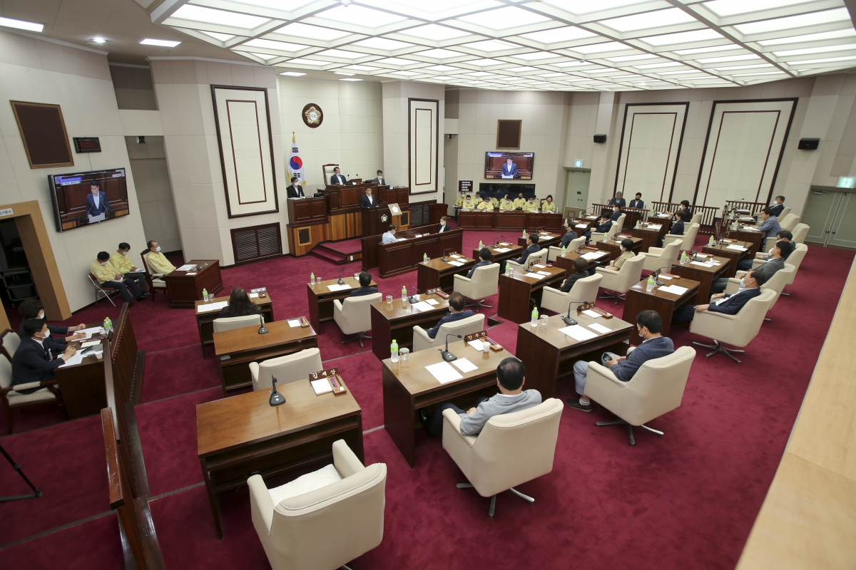 20200716-013[AP7U6889-제242회 임시회 제1차 본회의시 장세구 의원 5분 자유발언.jpg