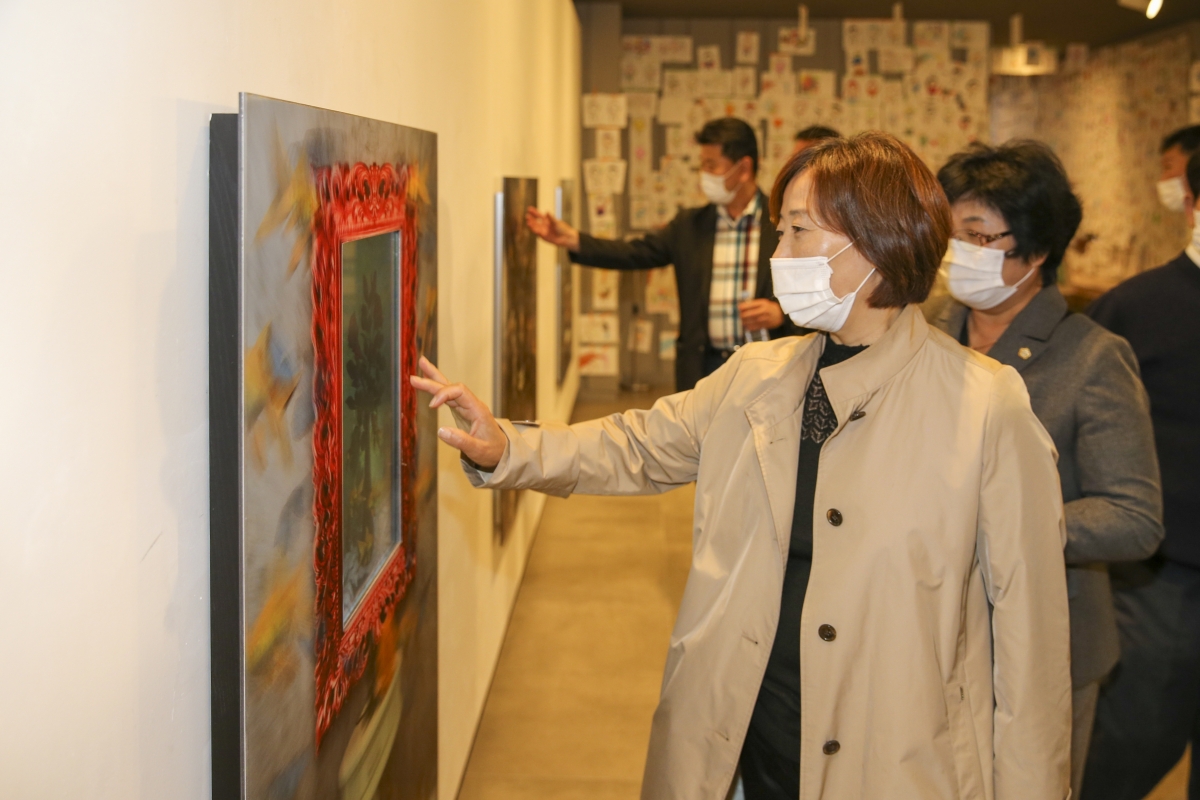 20201019-027[AP7U0663-제244회 임시회시 전체의원 칠곡가산수피아 벤치마킹 .JPG