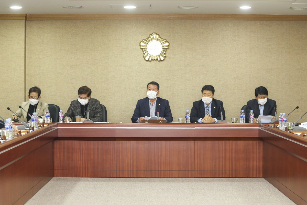 20201118-022[AP7U3190-구미시의회 전체의원 간담회.JPG