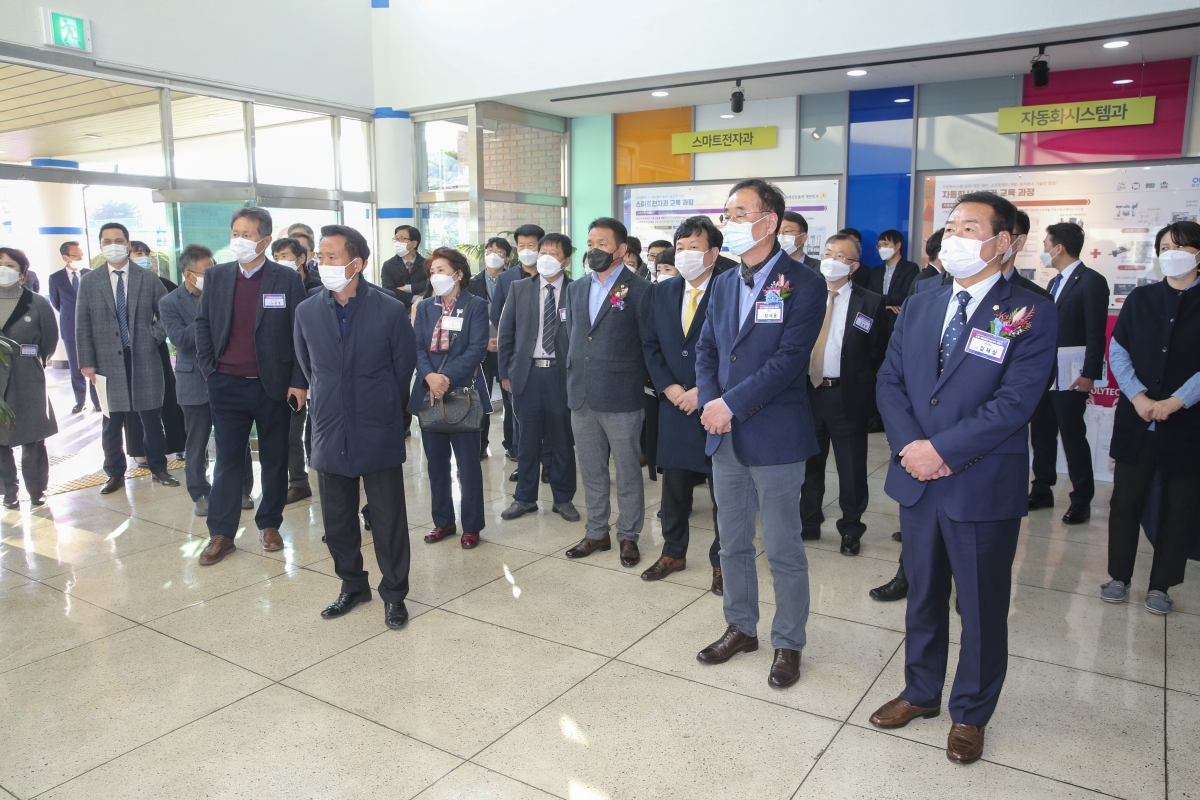 20201125-068[AP7U3571-폴리텍대학 구미캠퍼스 소재부품 융합기술센터 개관식.JPG