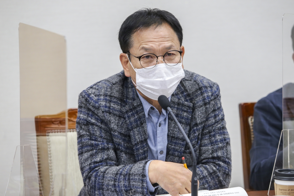 20201126-015[AP7U3601-제245회 정례회 기획행정위원회 조례안 심사활동.JPG