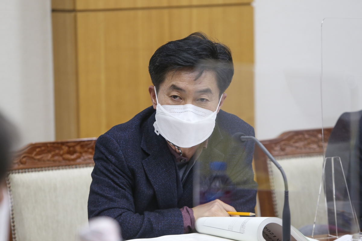 20201130-028[AP7U3991-제245회 정례회 기획행정위원회 소관 2021년도 예산안 및 기금운용계획안 예비심사활동.JPG