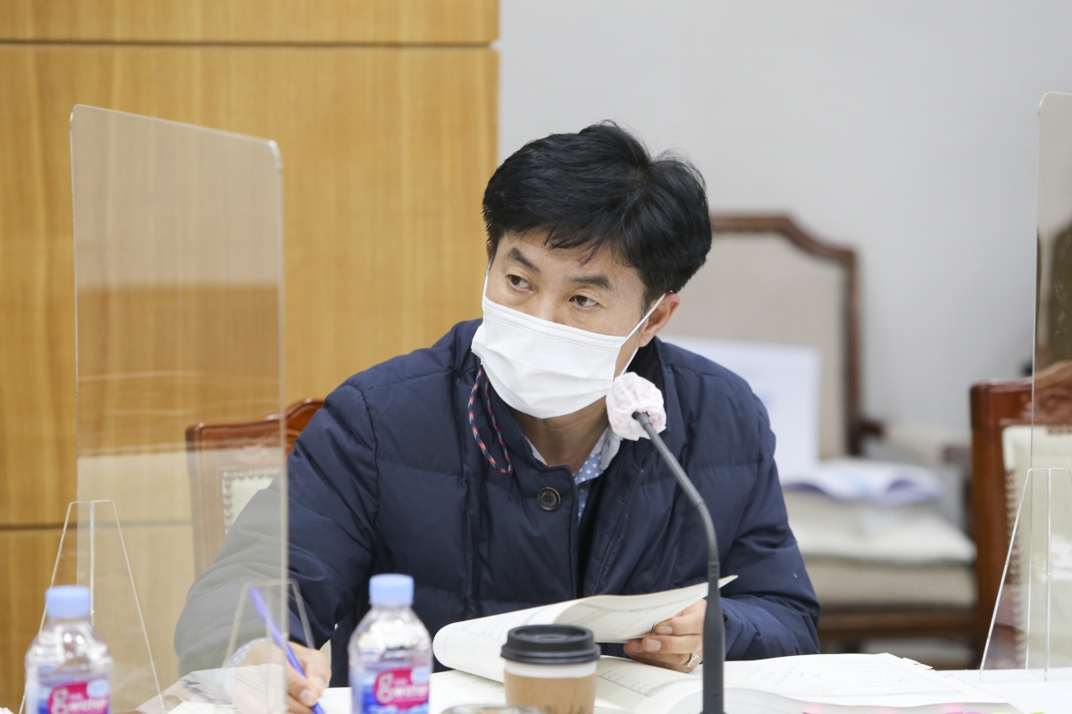 20201209-010[AP7U4723-제245회 정례회 예산결산특별위원회 2021년도 예산안 및 기금운용계획안 심사활동.JPG