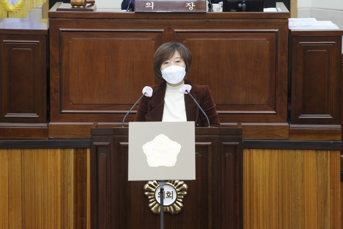20210310-011[AP7U8552-제247회 임시회 제2차 본회의시 김춘남 의원 5분 자유발언.jpg