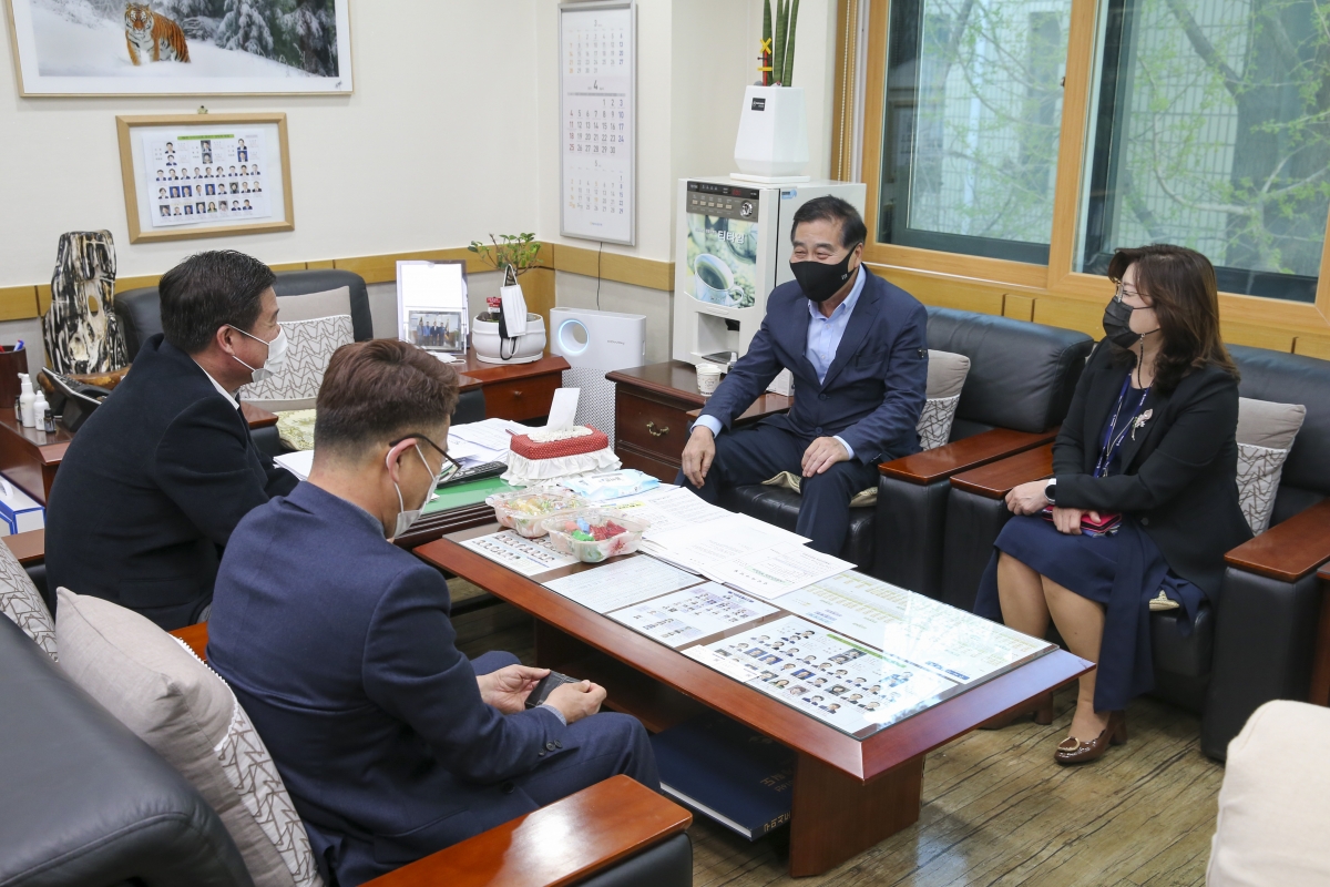 20210407-015[AP7U9598-인동동발전협의회장단 부의장실 방문 .jpg