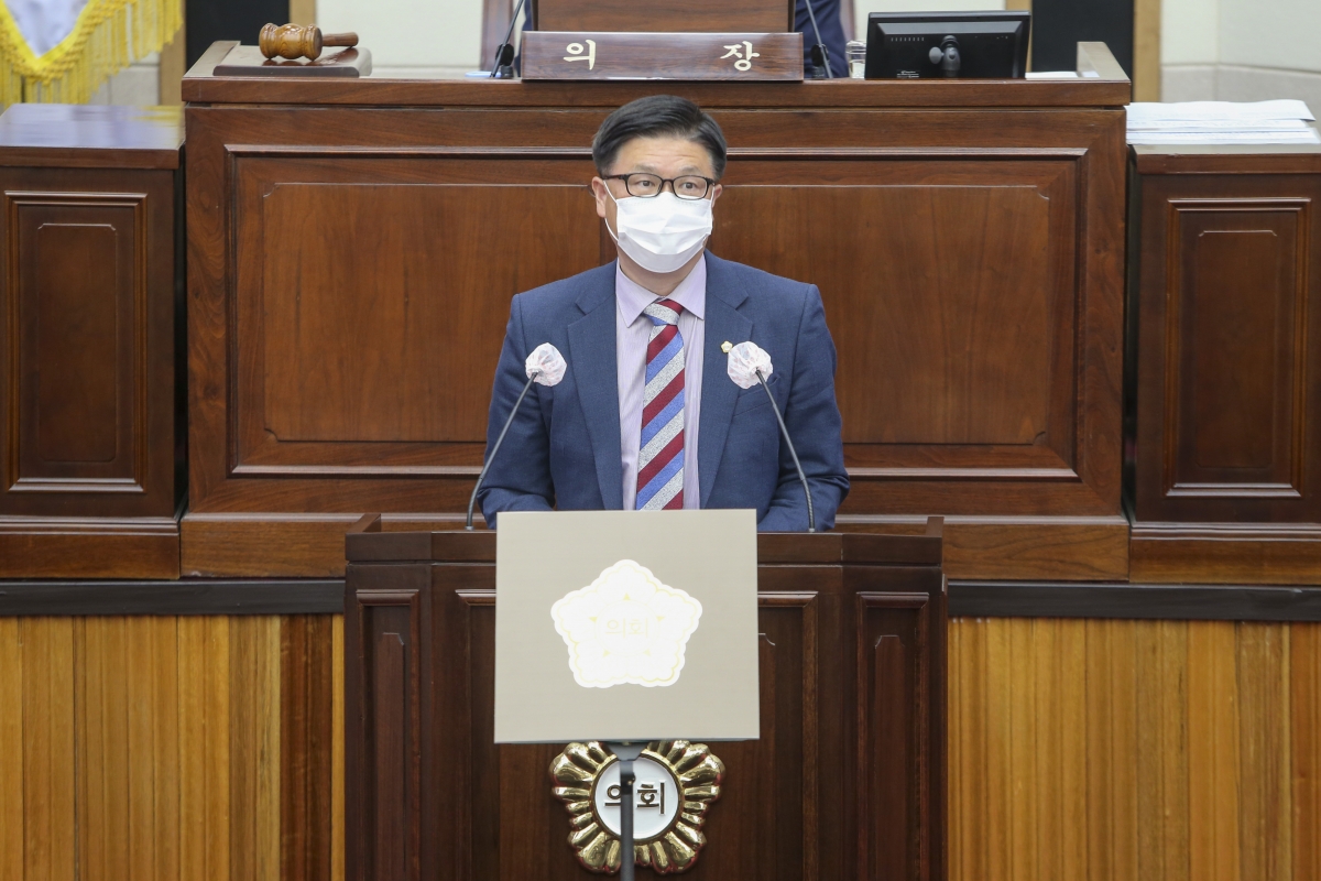 20210408-007[AP7U9630-제248회 임시회 제1차 본회의시 김낙관 의원 5분 자유발언.jpg