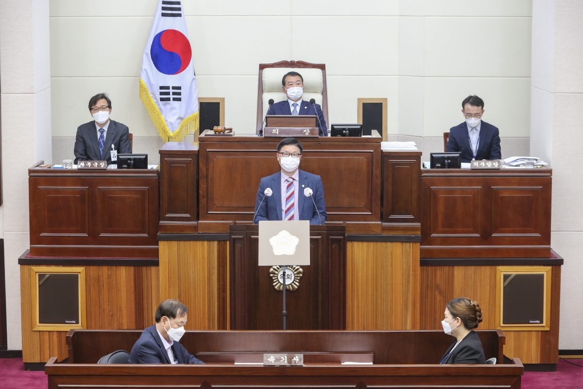 20210408-008[AP7U9633-제248회 임시회 제1차 본회의시 김낙관 의원 5분 자유발언.jpg