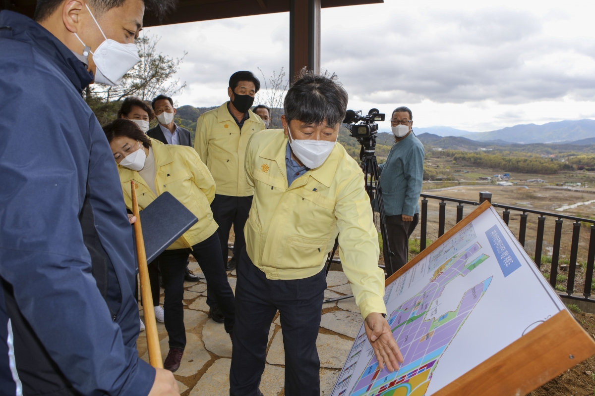20210413-087[IMG_8090-제248회 임시회 산업건설위원회 국가5산업단지 조성사업 현장방문 활동.jpg