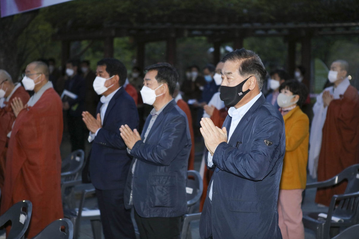 20210416-011[IMG_8184-불기2565 부처님 오신날 점등식.jpg