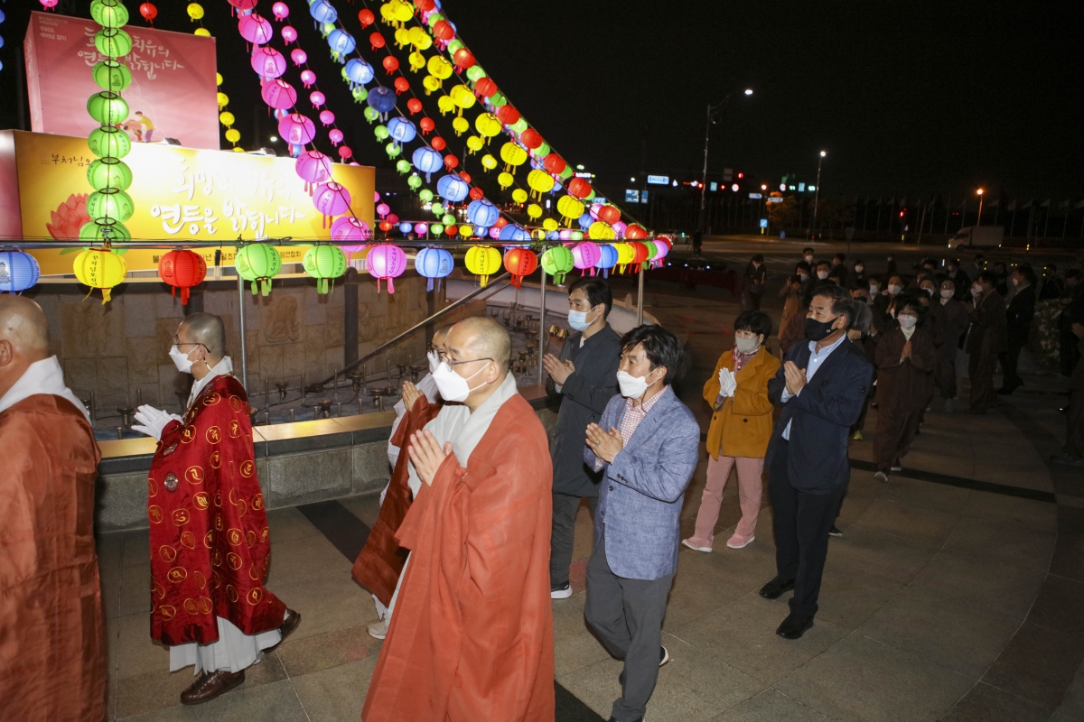 20210416-032[IMG_8229-불기2565 부처님 오신날 점등식.jpg