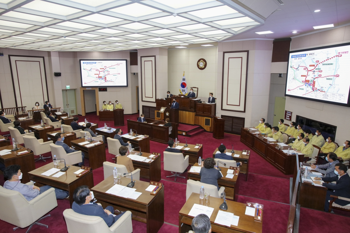 20210506-009[IMG_8652-제249회 임시회 제1차 본회의시 안주찬 의원 5분 자유발언.jpg