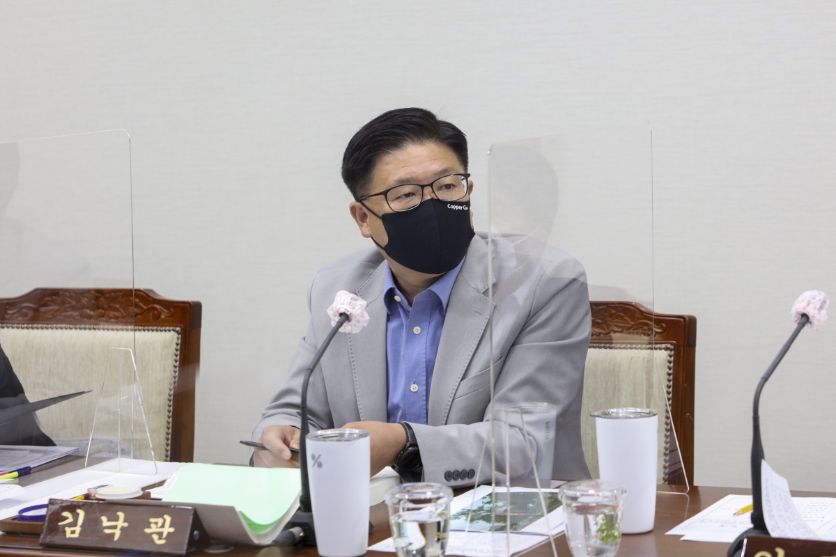 20210603-084[IMG_9142-제250회 정례회시 산업건설위원회 소관 행정사무감사 활동.jpg
