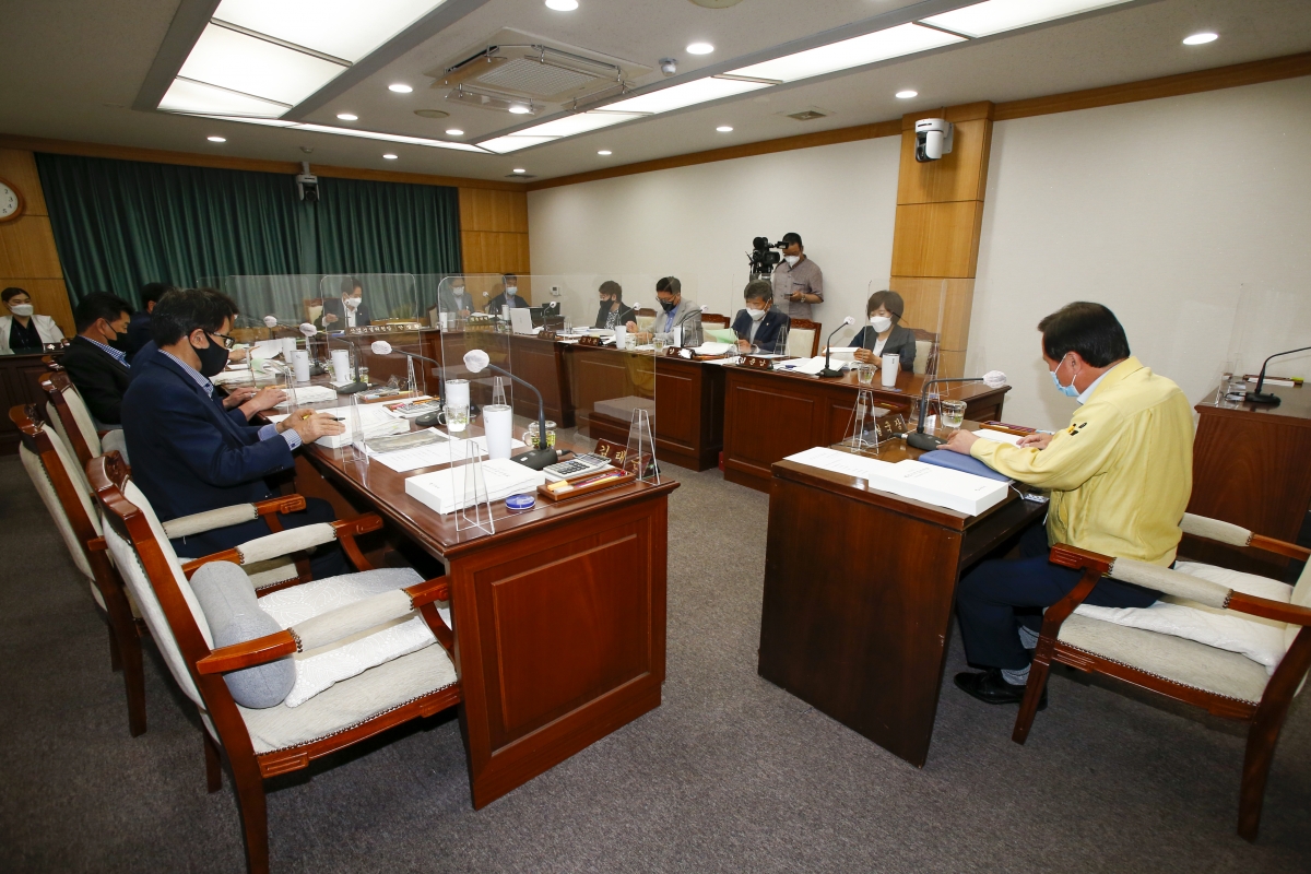 20210603-068[_P7U0677-제250회 정례회시 산업건설위원회 소관 행정사무감사 활동.jpg