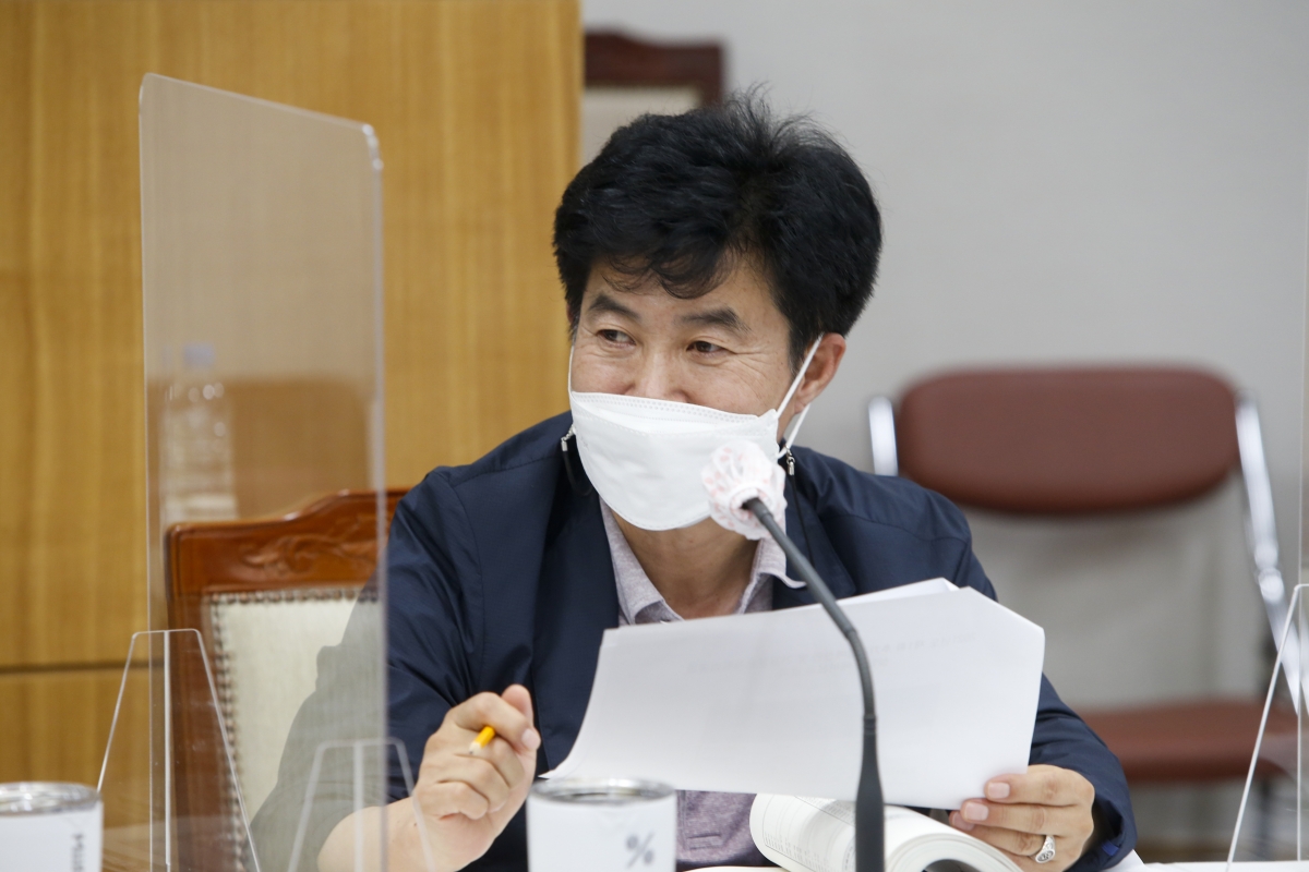 20210621-030[_P7U1633-제250회 정례회시 예산결산특별위원회 2021년도 제1회 추가경정예산안 및 기금운영계획변경안 심사활동.jpg