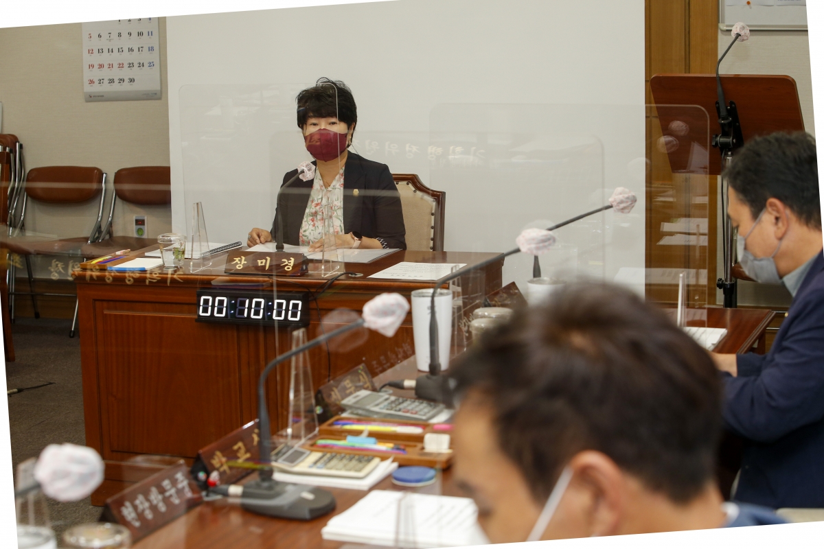 20210910-010[_P7U5141-제252회 임시회 기획행정위원회 조례안 심사활동.jpg