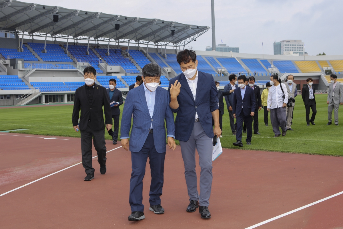20210929-056[IMG_9715-1-구미시의회 의원 제41회 전국체전 준비 현장 설명회.jpg