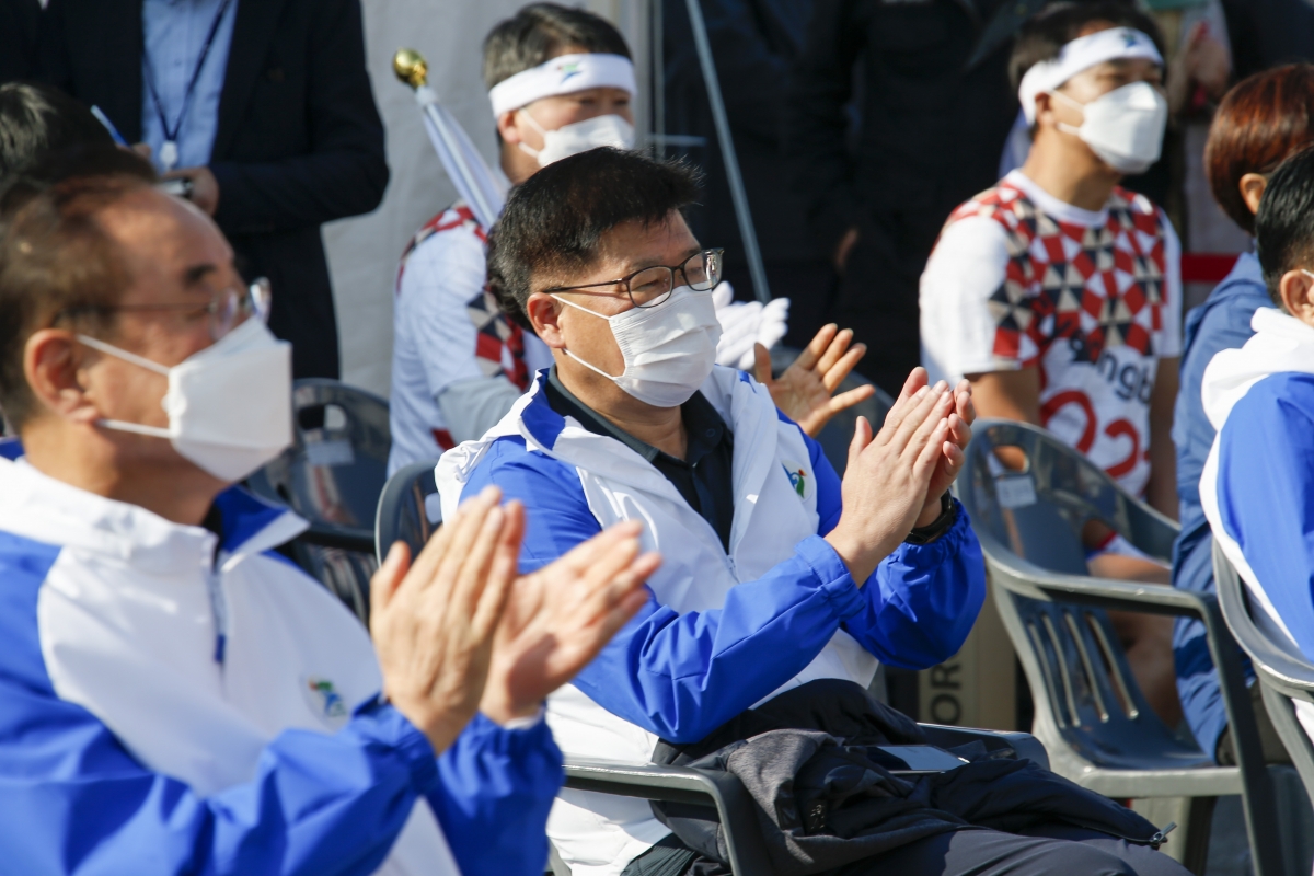 20211020-021[_P7U8077-제41회 전국장애인체전 성화봉송 출발식.jpg