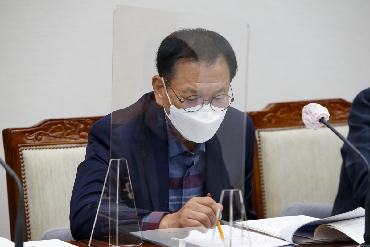 20211025-005[_P7U8895-제253회 임시회시 기획행정위원회 조례안 심사활동.jpg