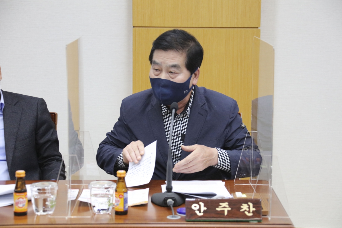 20211118-022[IMG_0037-폐회중 의회운영위원회 활동.jpg