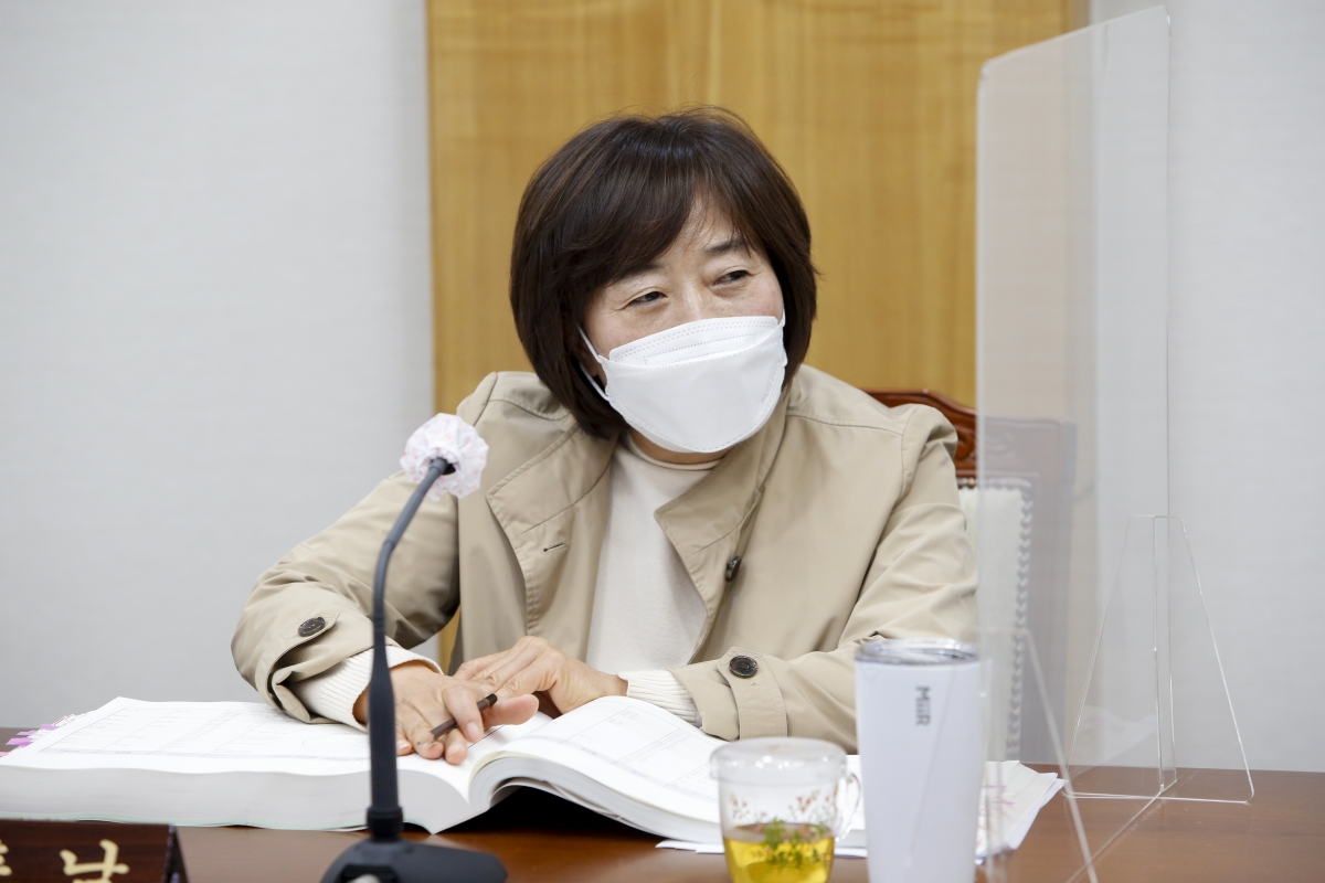 20211129-042[_P7U1650-제253회 정례회시 산업건설위원회 소관 2022년도 예산안 예비심사활동.jpg