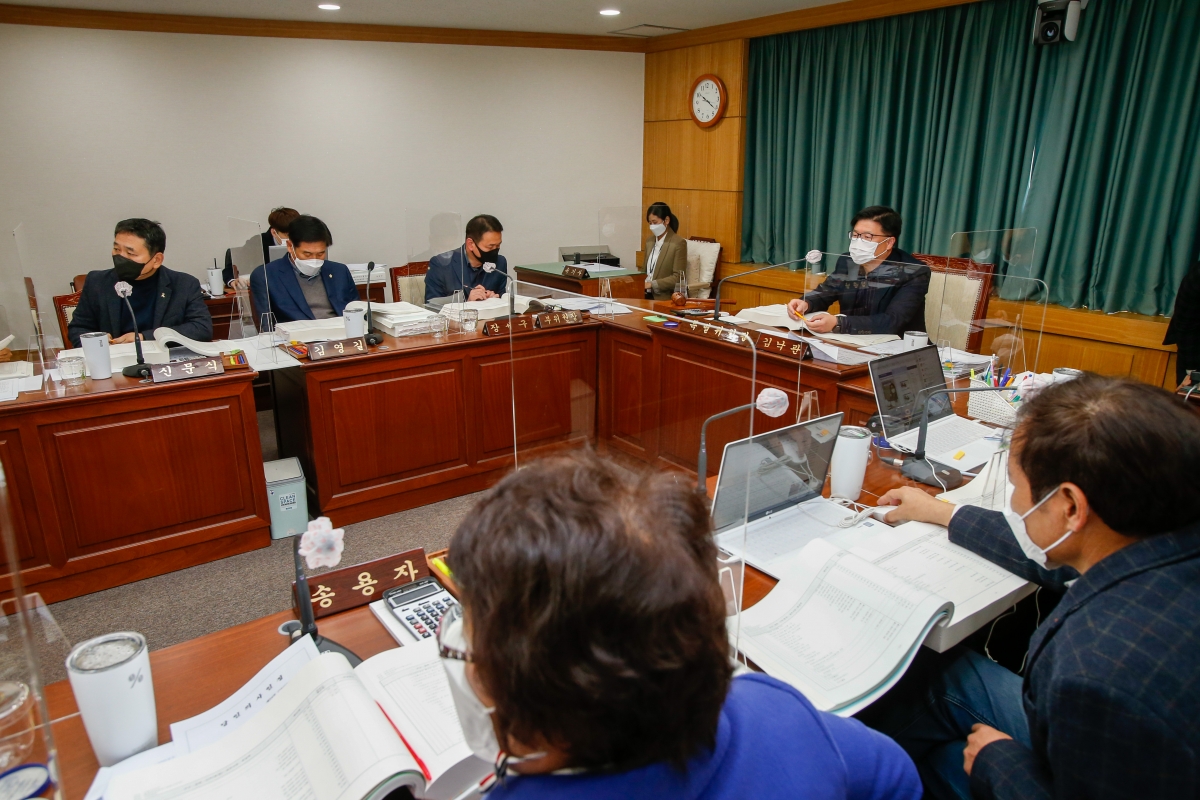 20211206-013[_P7U2720-제253회 정례회시 예산결산특별위원회 소관 2022년도 예산안 심사활동.jpg