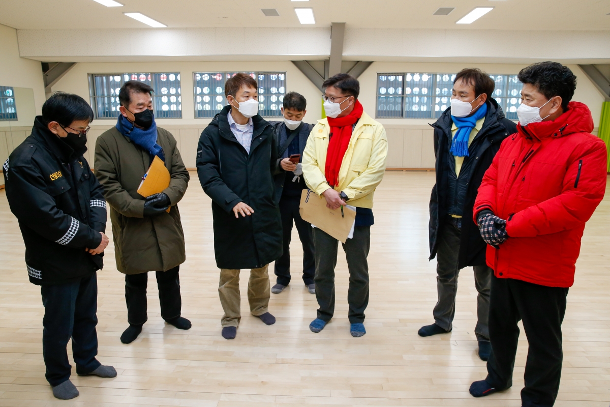 20220216-037[_P7U7489-전국체전 행정사무조사특별위원회 시민운동장내 검도장 현장방문활동.jpg