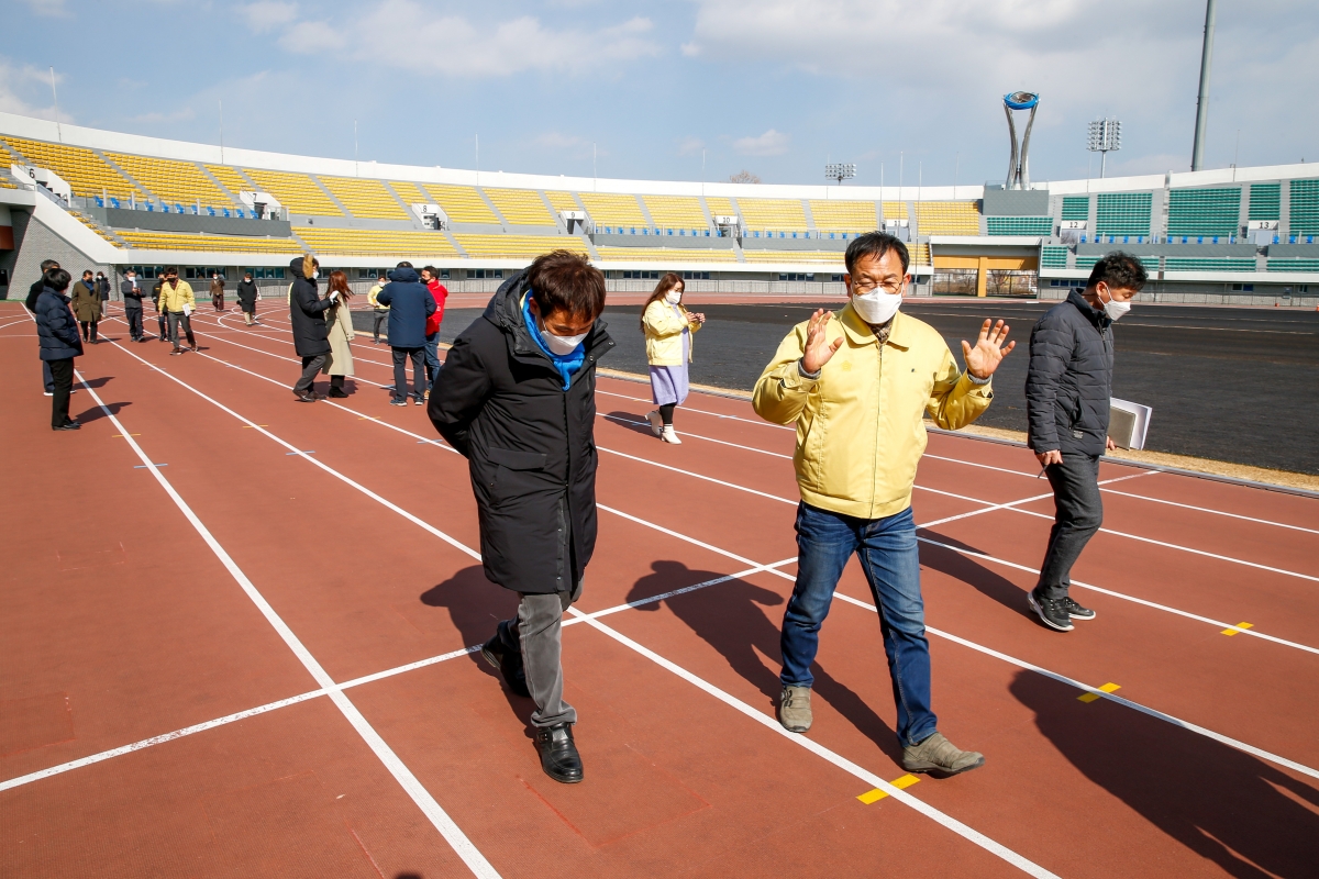 20220216-063[_P7U7575-전국체전 행정사무조사특별위원회 시민운동장 현장방문활동.jpg