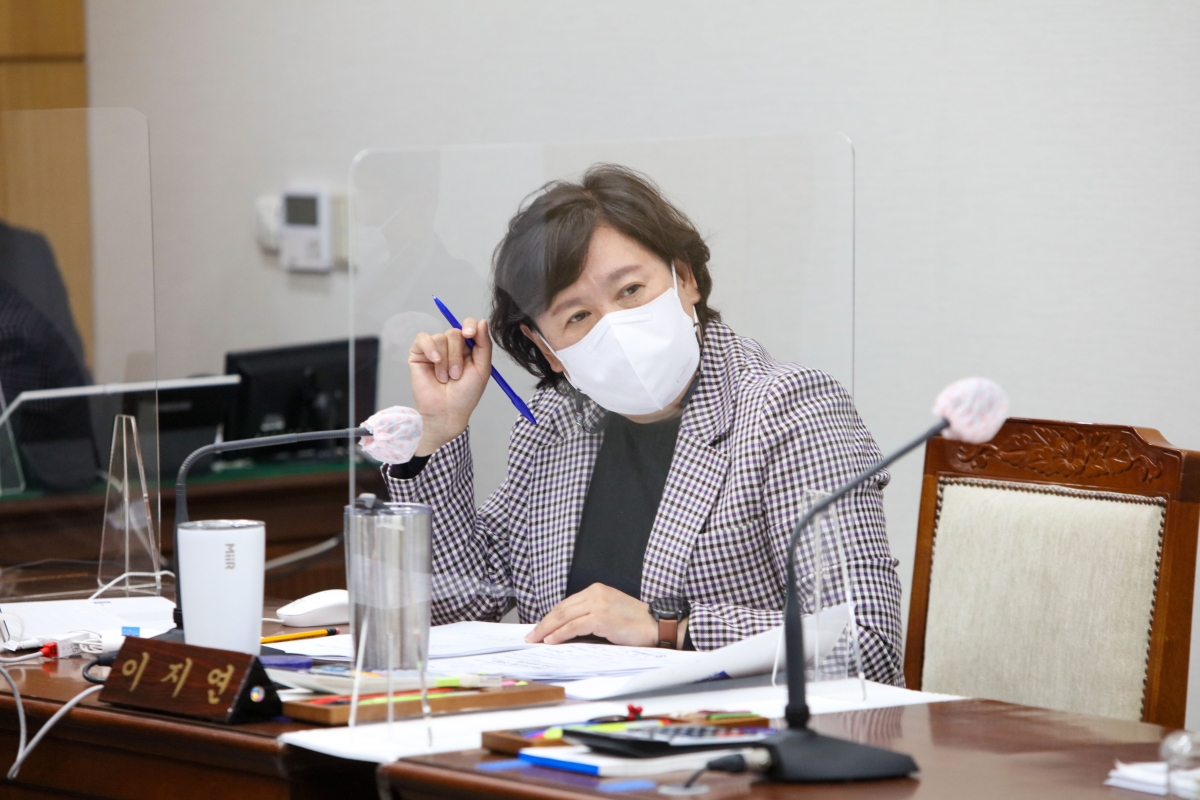20220316-041[IMG_0258-제256회 임시회시 산업건설위원회 조례안 심사활동.jpg