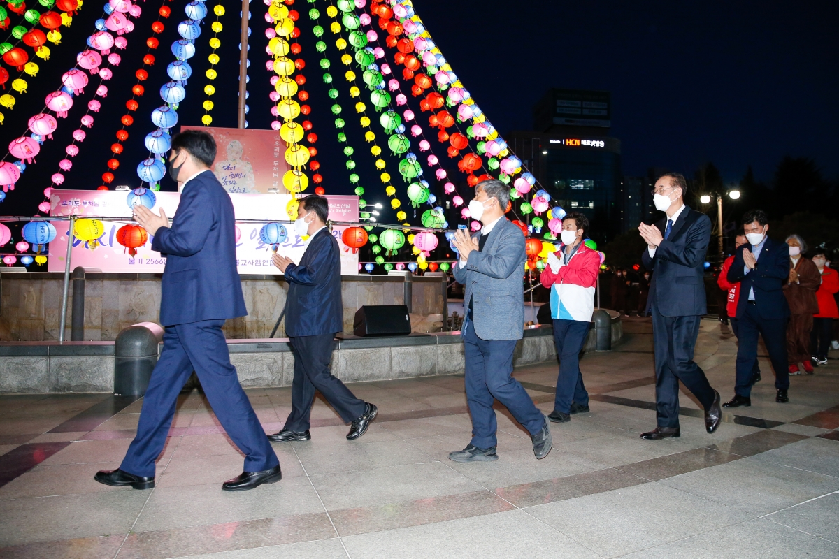 20220408-054[_P7U0036-불기2566 봉축탑 점등식.jpg