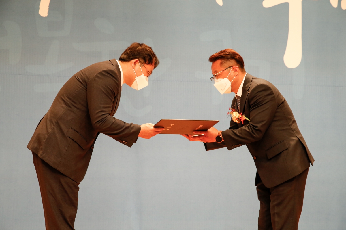 20220603-033[_P7U0895-제8회 전국동시지방선거 당선증 교부식.JPG