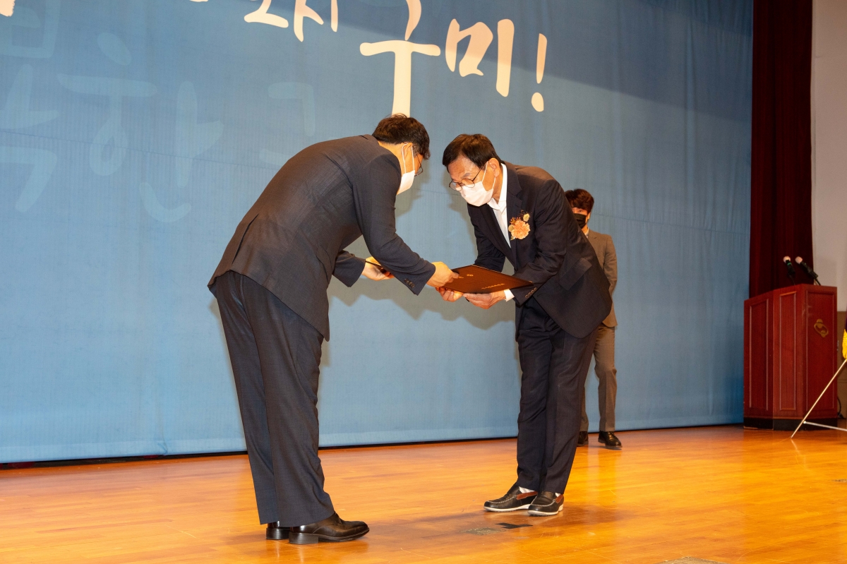 20220603-041[IMG_1202-제8회 전국동시지방선거 당선증 교부식.JPG