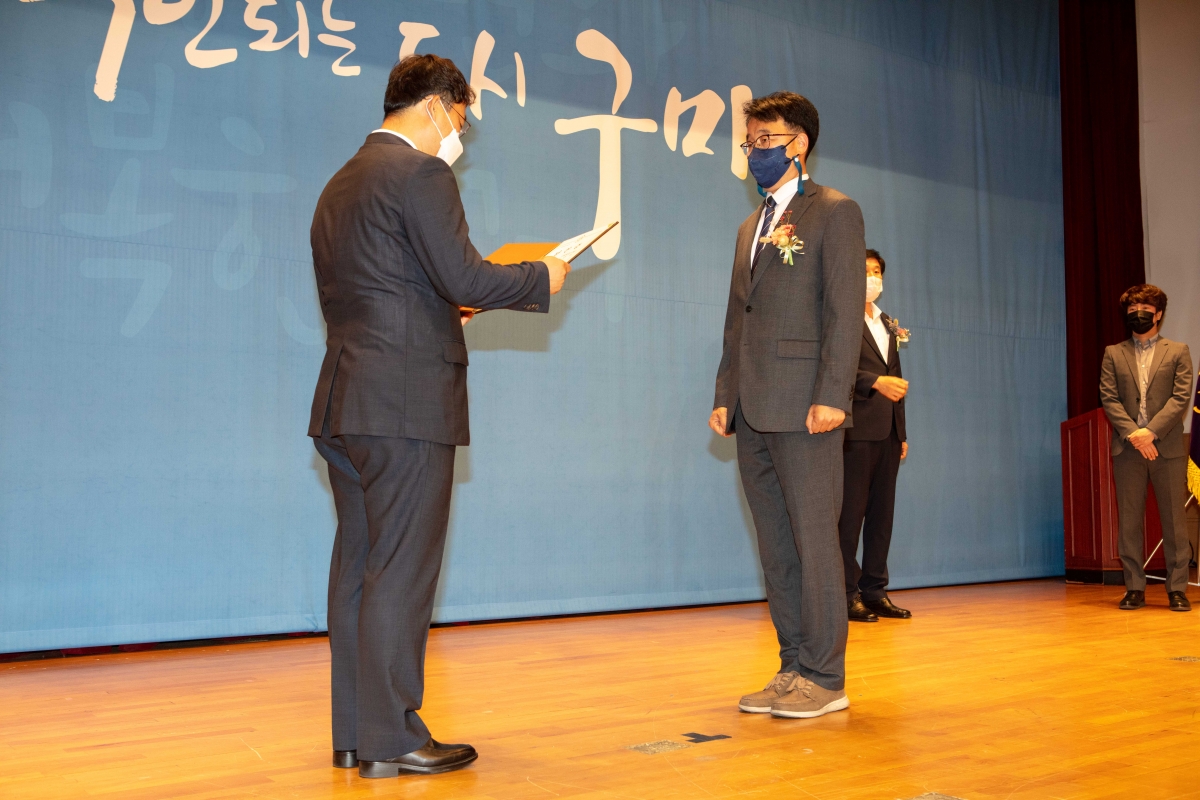 20220603-106[IMG_1253-제8회 전국동시지방선거 당선증 교부식.JPG