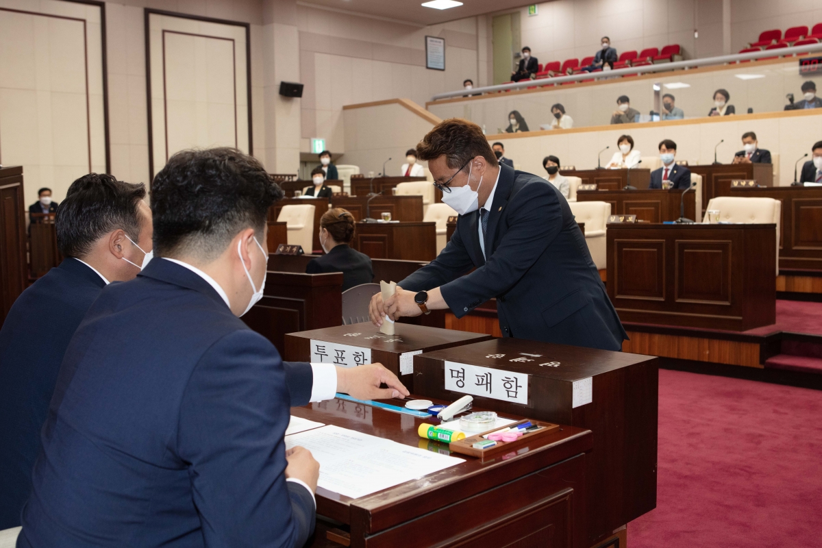 20220701-024[IMG_1339-제259회 임시회 제1차 본회의시 의장선거.JPG