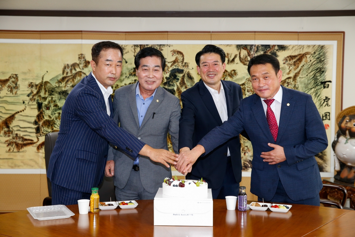 20220707-007[_P7U3394-제9대 구미시의회 전반기 의장단 취임에 따른 상공회의소 방문.JPG