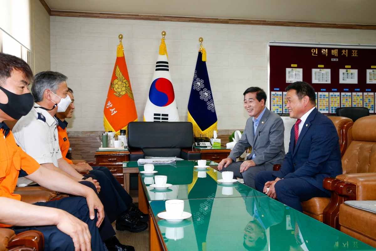 20220707-027[_P7U3468-제9대 구미시의회 전반기 의장단 취임에 따른 구미소방서 방문.JPG