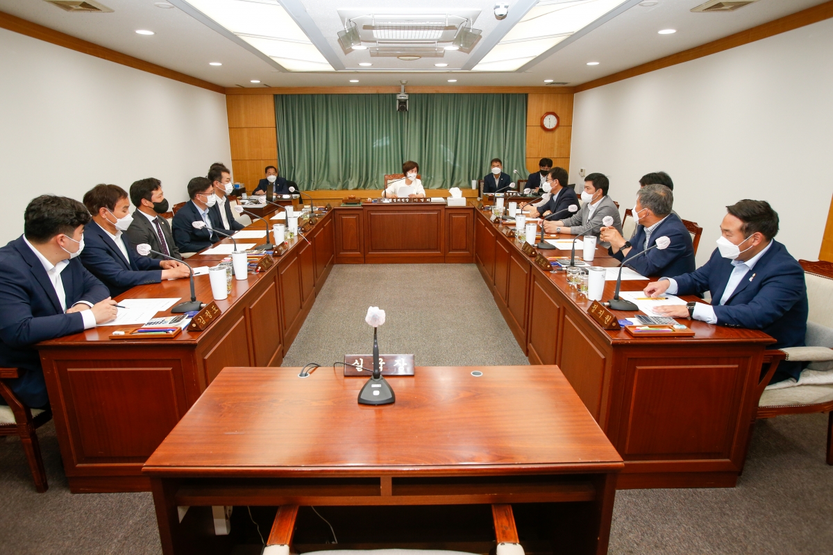 20220705-023[_P7U2740-제259회 임시회시 제1차 기획행정위원회 간사 선임의 건 활동.JPG