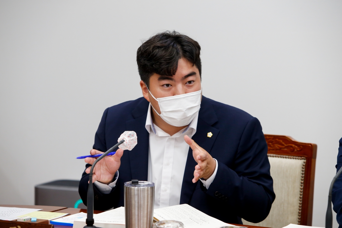 20220713-054[_P7U4444-제260회 임시회시 기획행정위원회 소관 2022년도 주요업무 보고의 건 활동.JPG