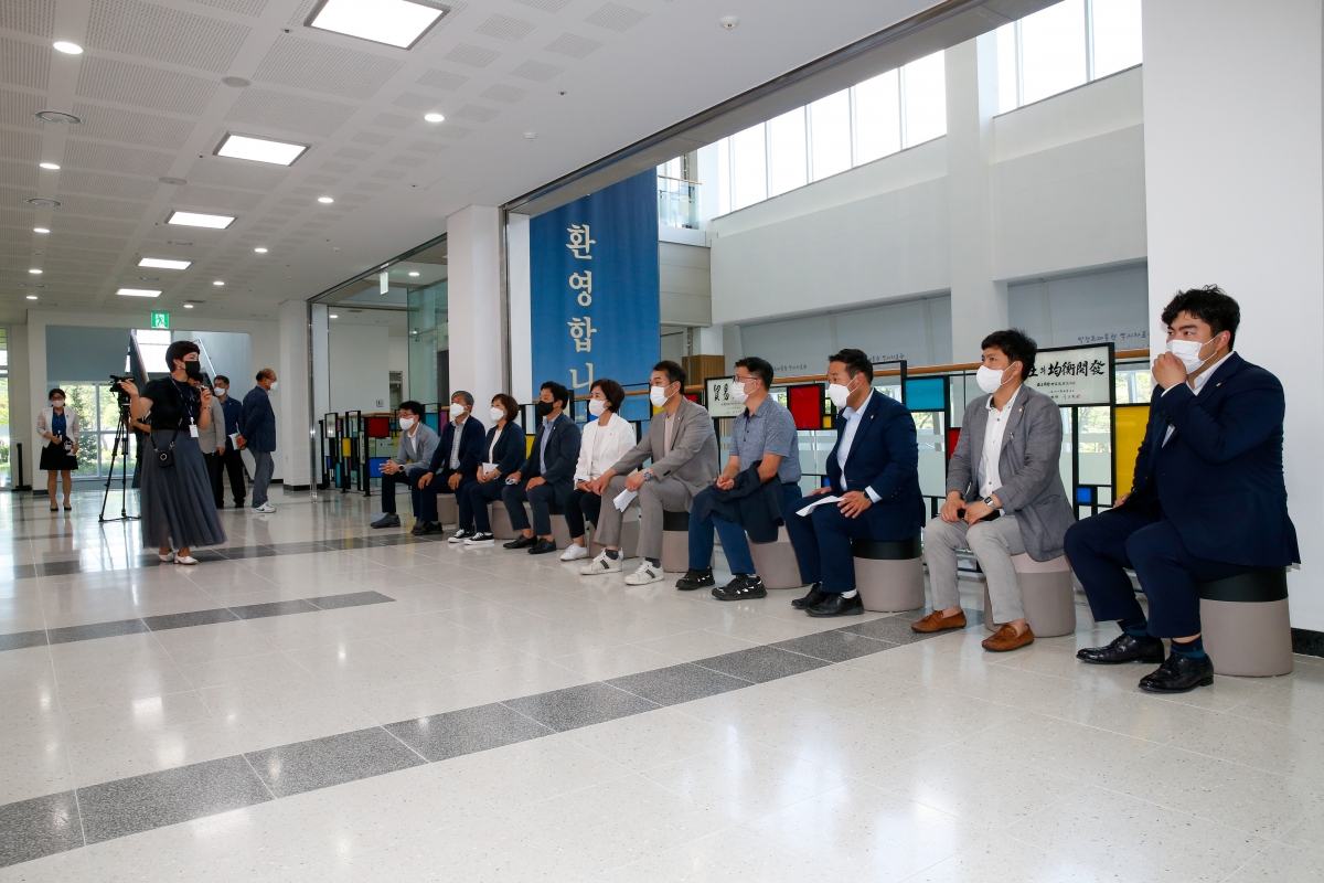 20220719-114[_P7U6014-제260회 임시회 기획행정위원회 박정희대통령 역사자료관 현장방문.JPG