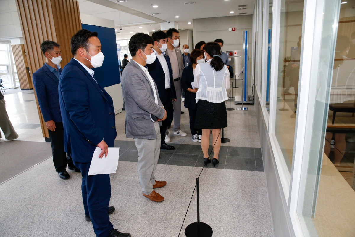 20220719-107[_P7U6002-제260회 임시회 기획행정위원회 박정희대통령 역사자료관 현장방문.JPG