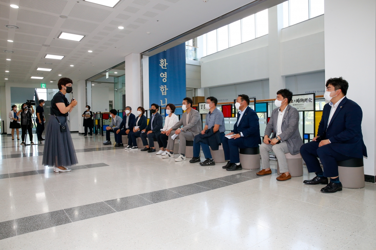 20220719-113[_P7U6010-제260회 임시회 기획행정위원회 박정희대통령 역사자료관 현장방문.JPG