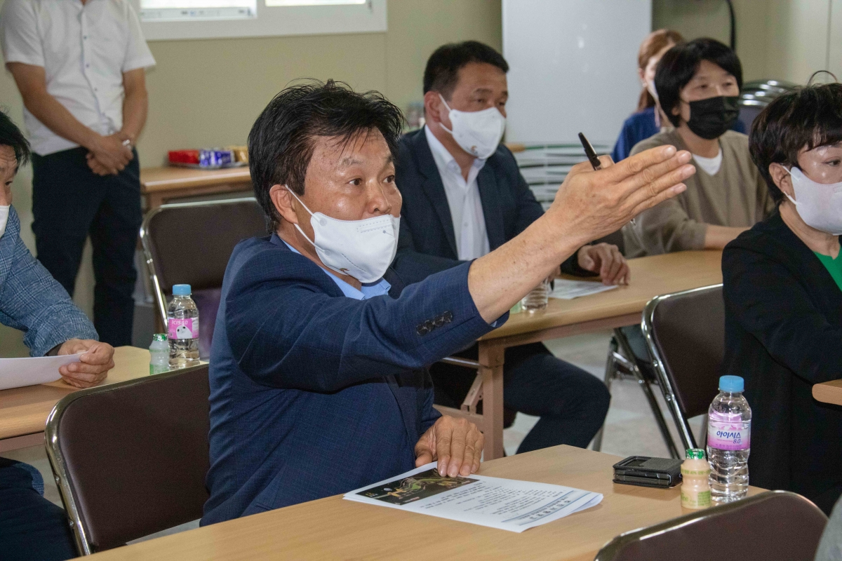 20220719-197[IMG_1688-제260회 임시회 산업건설위원회 구평-칠곡중리간 직주연계도로 개설공사 현장방문.JPG