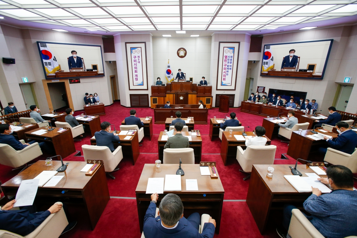 20220722-007[_P7U6330-제260회 임시회 제2차 본희의시 안주찬 의장 회의주재-1.jpg