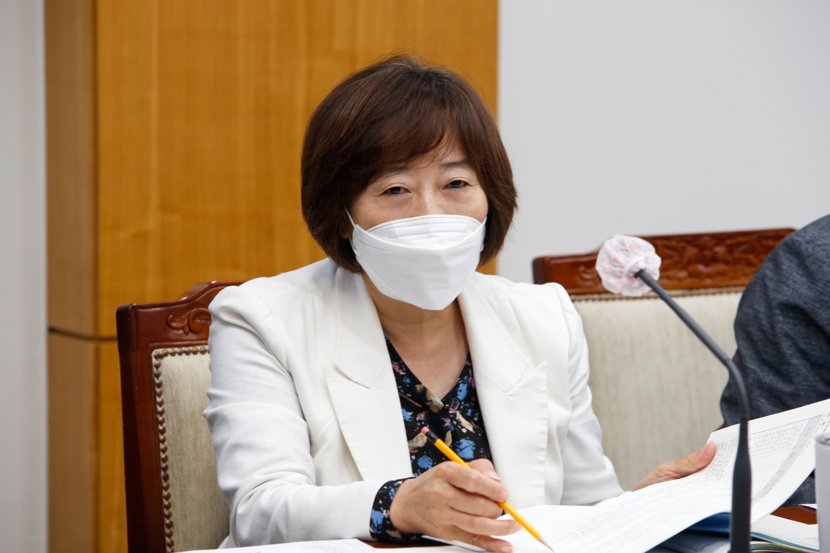 20220902-067[_P7U0307-제261회 제1차 정례회 제1차 기획행정위원회 소관 조례안 및 2021회계연도 세입·세출결산승인안 예비심사 활동.JPG