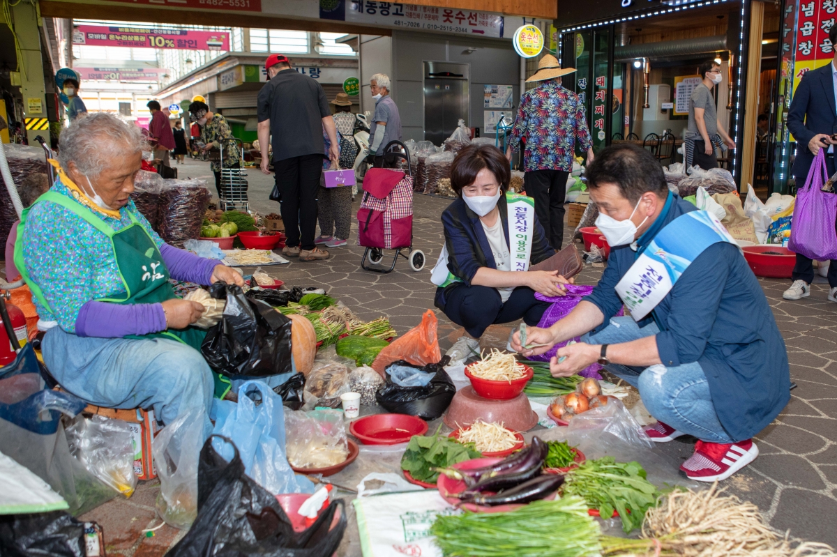 20220907-103[IMG_2173-추석맞이 전통시장 장보기 행사-선산봉황시장.JPG