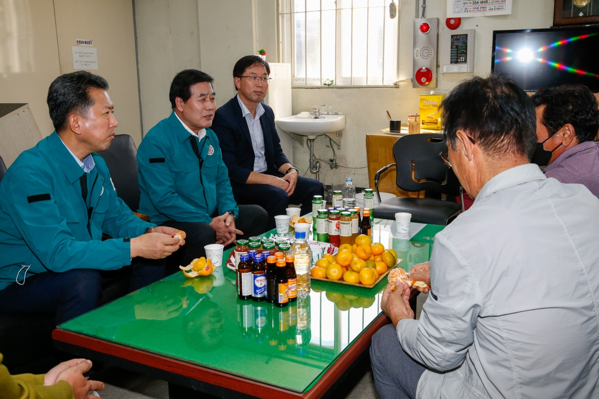 20220908-072[_P7U1498-추석맞이 구미버스 비상근무자 방문 격려.JPG