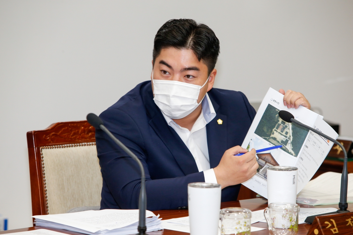 20220908-013[_P7U1257-제261회 제1차 정례회 예산결산특별위원회 2022년도 제1회 추경예산안 및 기금운용변경계획안 심사활동.JPG
