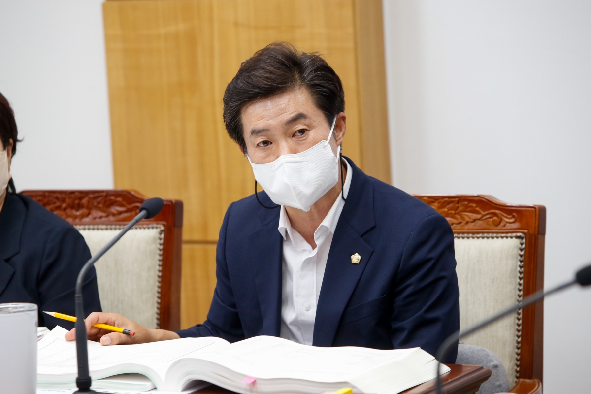 20220913-005[_P7U1651-제261회 제1차 정례회 예산결산특별위원회 2022년도 제1회 추경예산안 및 기금운용변경계획안 심사활동.JPG