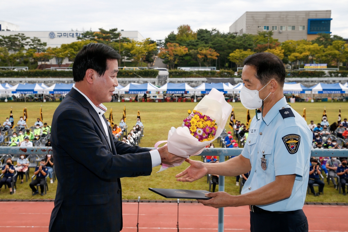 20220925-034[_P7U4166-1-제27회 구미경찰서 자율방범연합회 결의대회.jpg